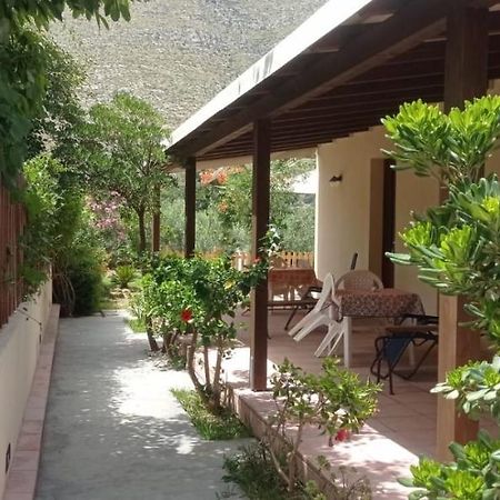 Aquilone Apartment Castelluzzo Bagian luar foto